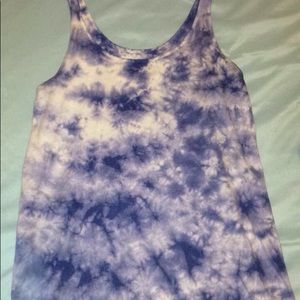 Cloud print tee shirt size small